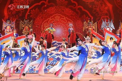 大学生晚会跳舞时吃瓜,大学生晚会欢乐瞬间