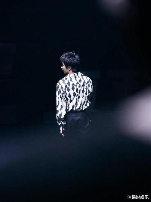 tt说唱巅峰吃瓜,揭秘吃瓜背后的精彩故事